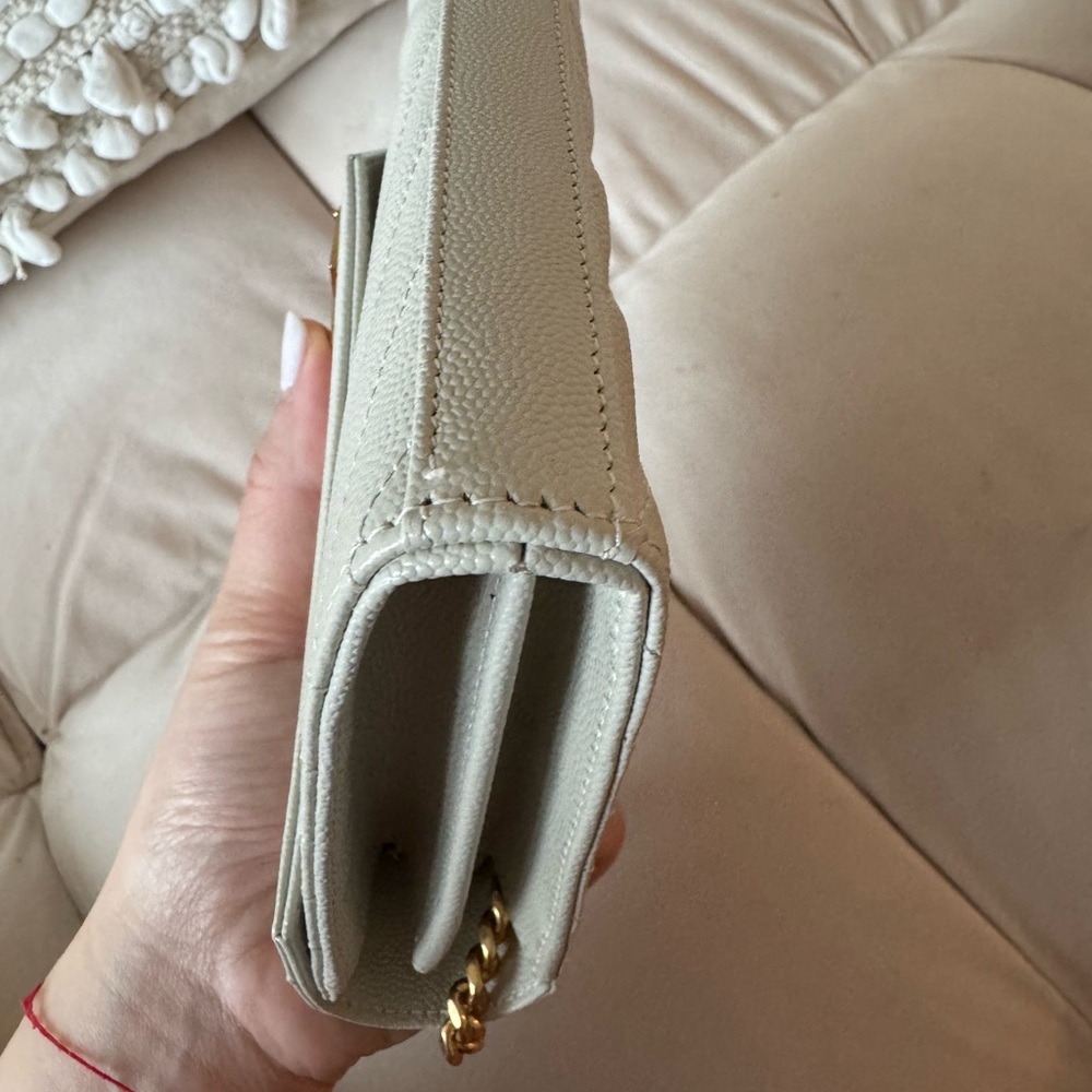 Saint Laurent Cream Quilted Chain Bag - Picture 4 of 8